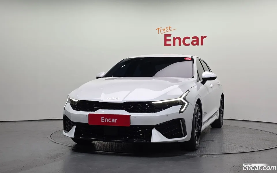 Kia K5 2.0 2025 — thumbnail 3