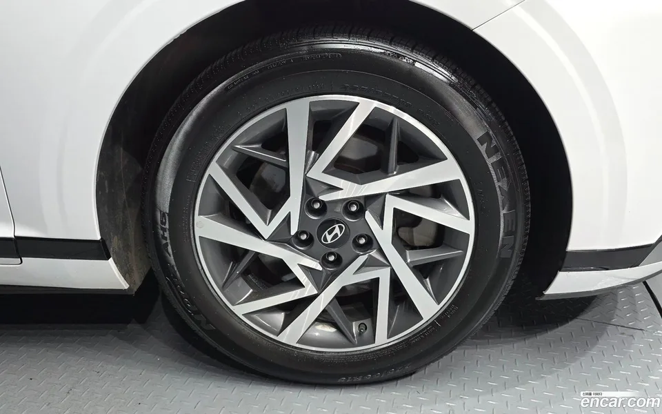 Hyundai Grandeur 3.5 LPG 2WD () 2024 — thumbnail 5
