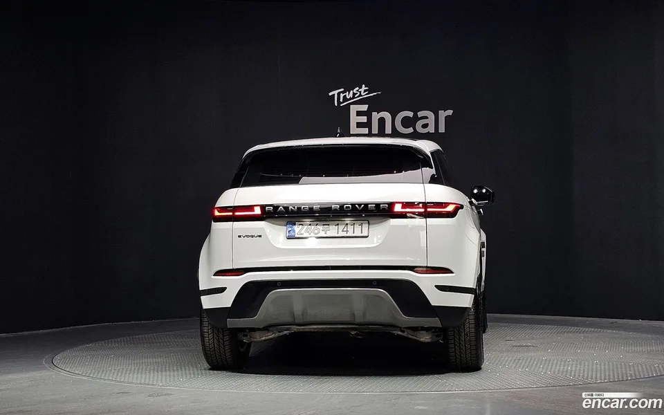 Land Rover Range Rover Evoque P250 S 2025 — thumbnail 4