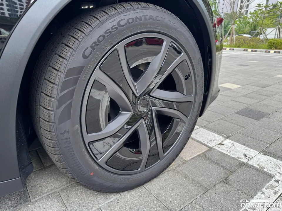 Tesla Model X AWD 2026 — thumbnail 2