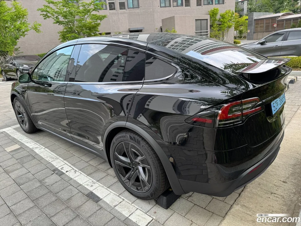 Tesla Model X AWD 2026 — thumbnail 4
