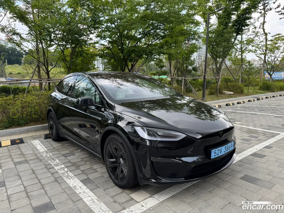 Tesla Model X AWD 2026 — photo 1, buy with delivery to Moscow