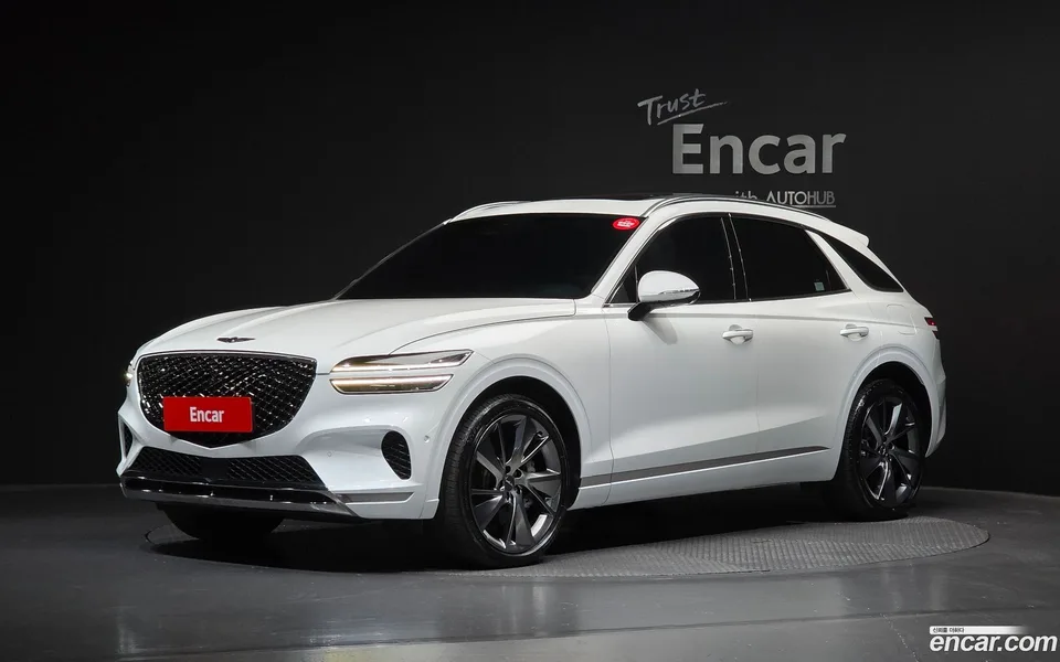 Genesis GV70 2.5T AWD 2023 — photo 1, buy with delivery to Moscow