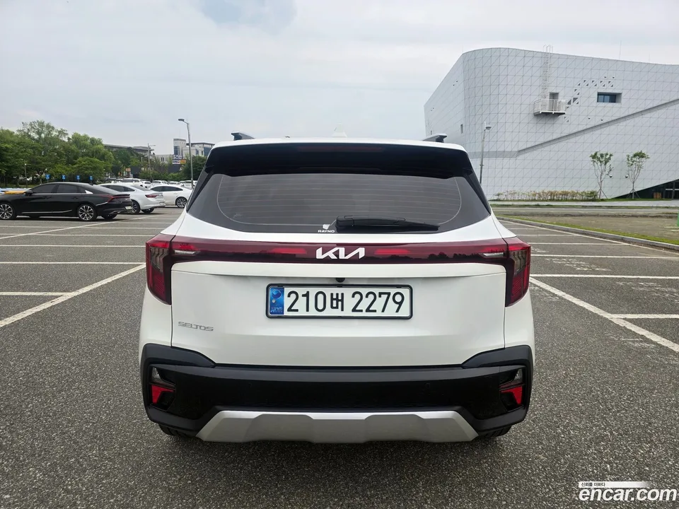 Kia Seltos 1.6 2WD 2023 — thumbnail 4