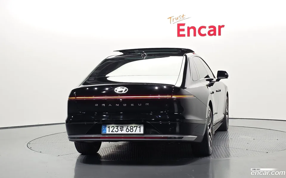 Hyundai Grandeur 2.5 2WD 2023 — thumbnail 4
