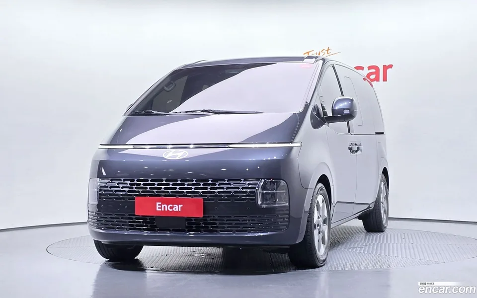 Hyundai Staria 11 2024 — thumbnail 3