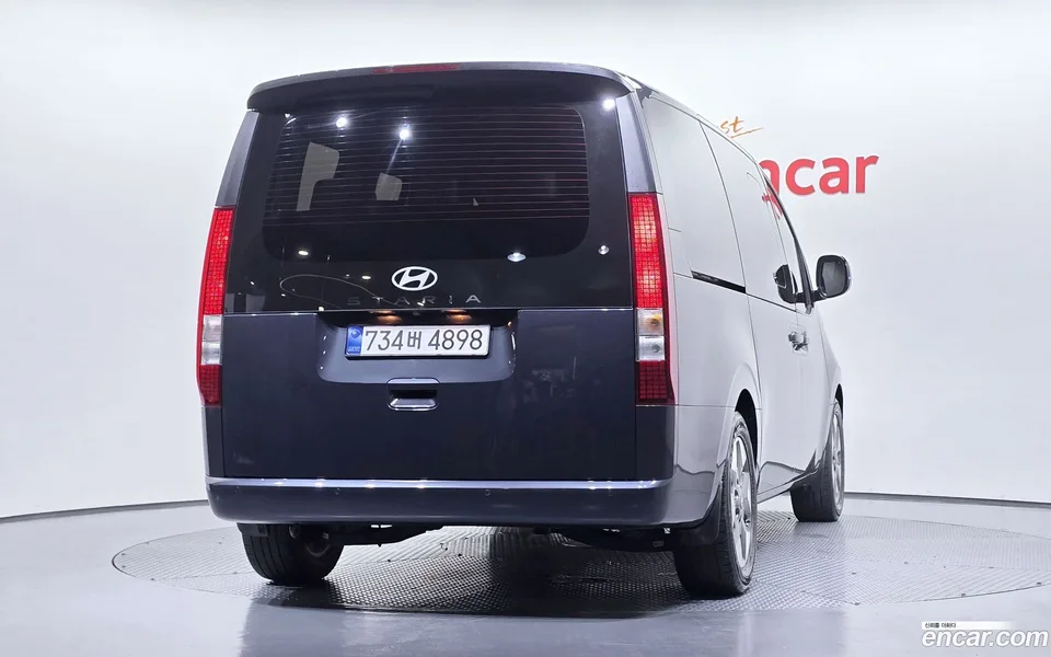 Hyundai Staria 11 2024 — thumbnail 4