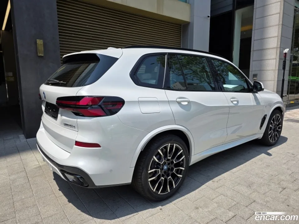 BMW X5 xDrive 50e M 2025 — thumbnail 5