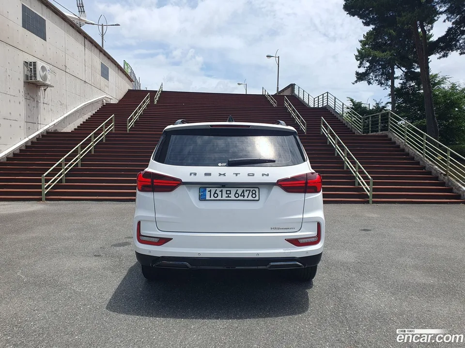 KG Mobility Rexton New Arena 2.2 4WD 2023 — thumbnail 4