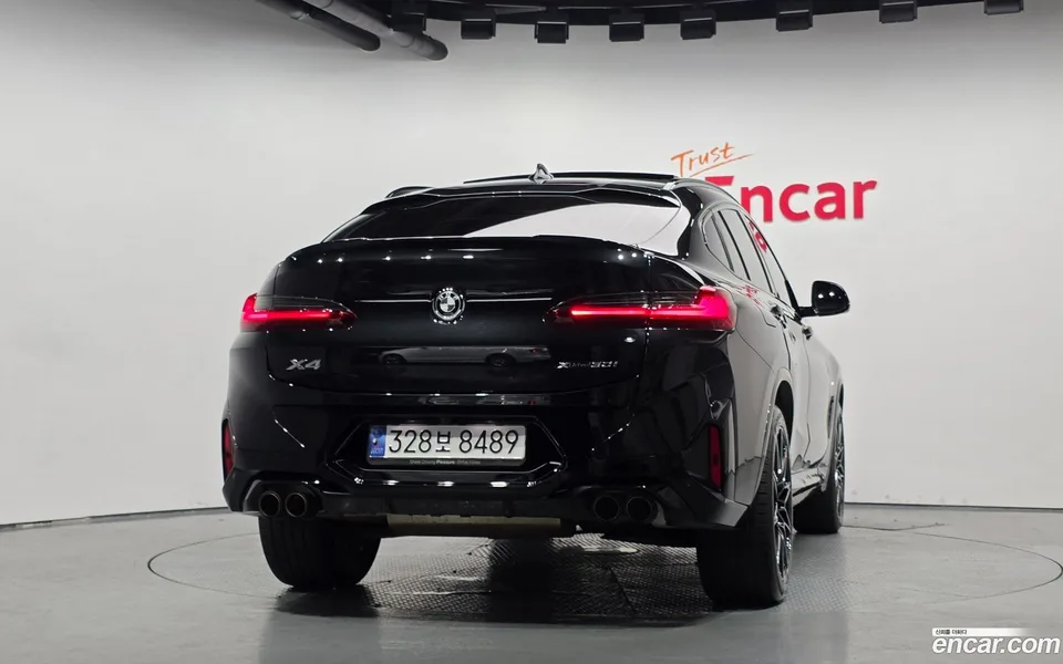BMW X4 xDrive20i M 2023 — миниатюра 4