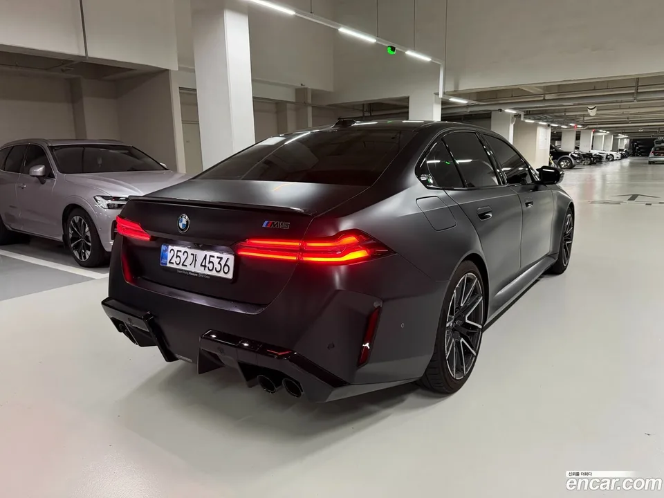 BMW M5 M5 2025 — thumbnail 4