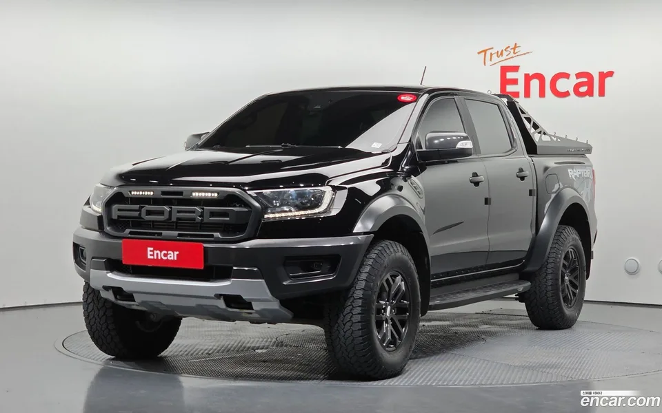 Ford Ranger 2.0 2022 — photo 1, buy with delivery to Moscow