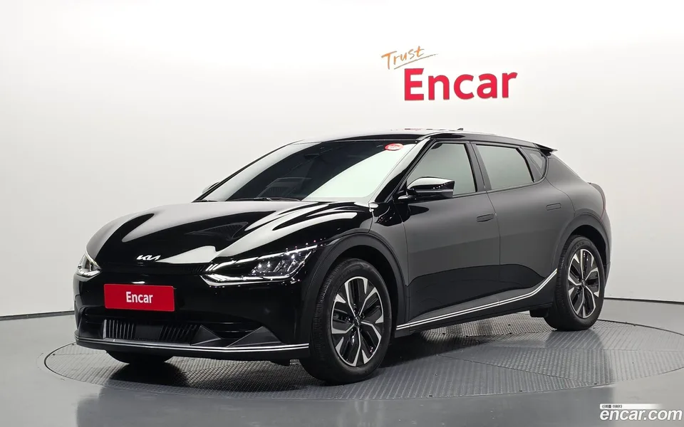 Kia EV6 2022 — photo 1, buy with delivery to Moscow