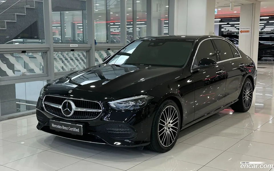 Mercedes-Benz C-Class C300 4MATIC 2023 — photo 1, buy with delivery to Moscow