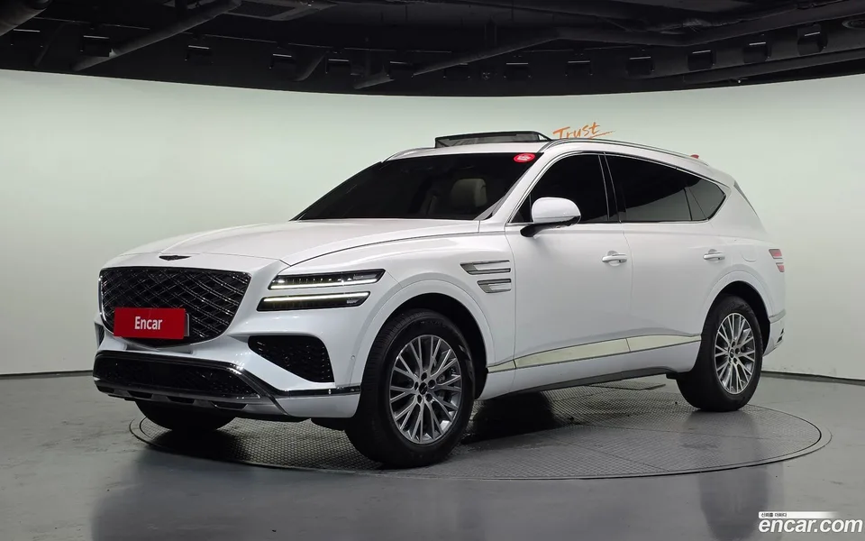 Genesis GV80 2.5T AWD 2024 — photo 1, buy with delivery to Moscow