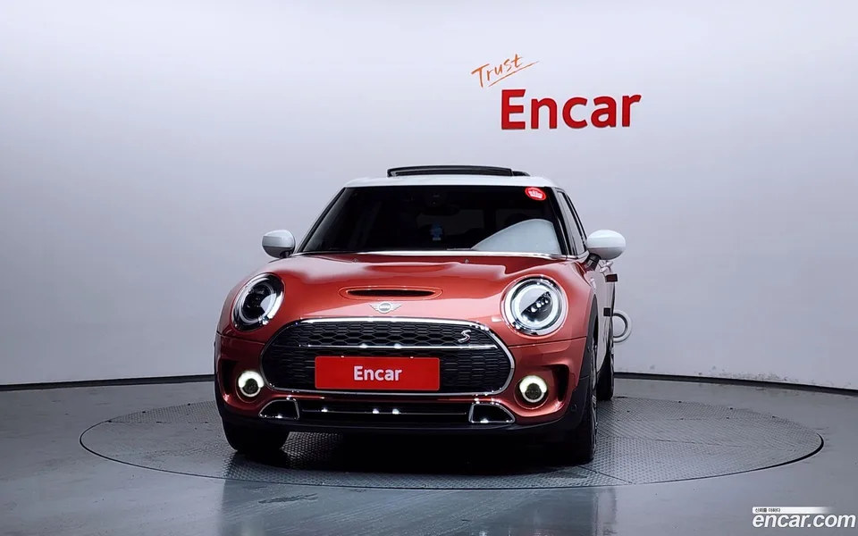 MINI Cooper S Clubman 2023 — thumbnail 3