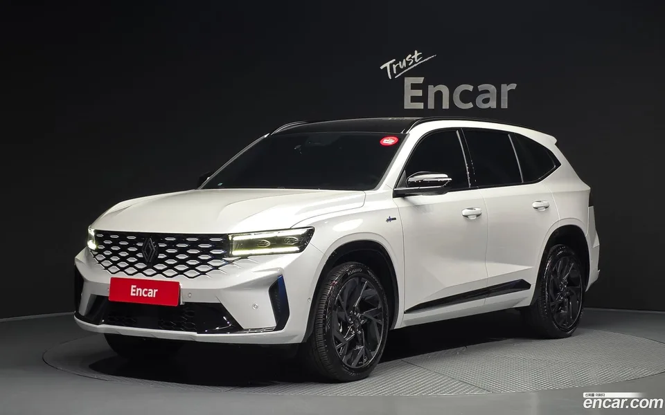 Renault Samsung Grand Koleos 1.5 E-TECH 2WD 2025 — photo 1, buy with delivery to Moscow