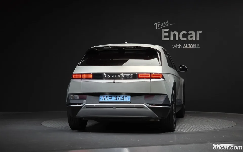 Hyundai Ioniq 5 2023 — thumbnail 4