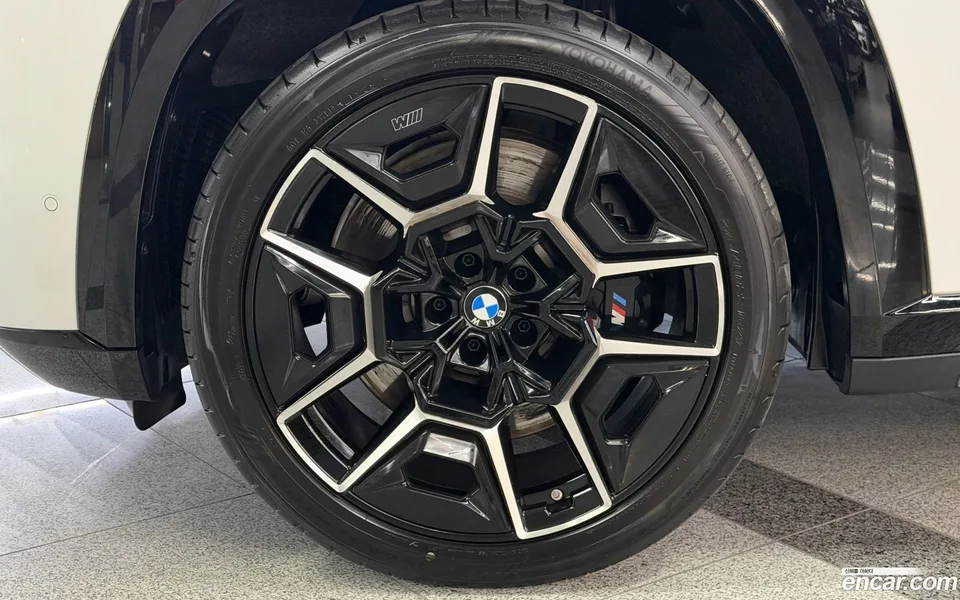 BMW XM 4.4 2025 — thumbnail 5