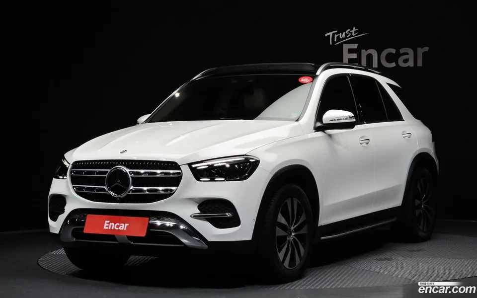 Mercedes-Benz GLE-Class GLE300d 4MATIC 2024 — photo 1, buy with delivery to Moscow