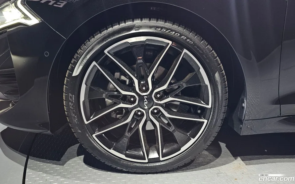 Kia K5 1.6 2023 — thumbnail 5