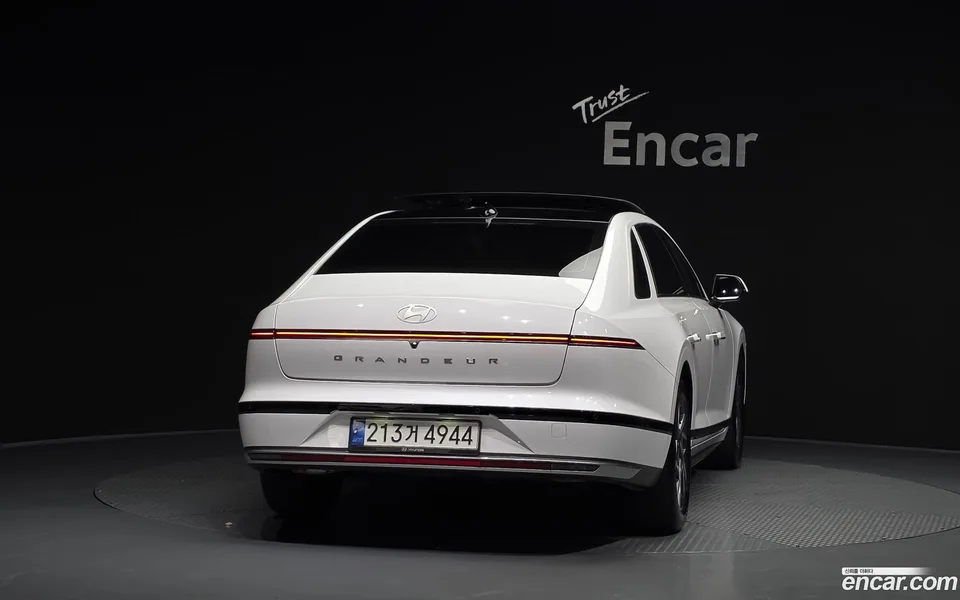 Hyundai Grandeur 2.5 2WD 2023 — thumbnail 4