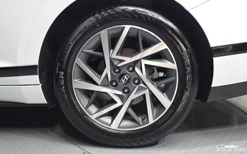 Hyundai Grandeur 2.5 2WD 2023 — thumbnail 5