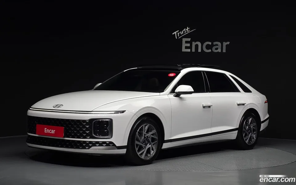 Hyundai Grandeur 2.5 2WD 2023 — photo 1, buy with delivery to Moscow