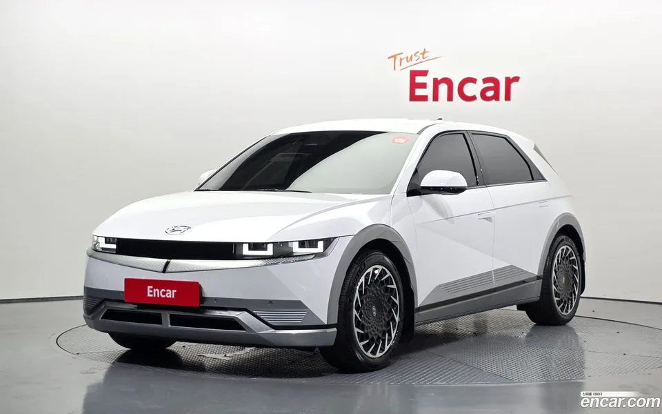 Hyundai Ioniq 5 2022 — фото 1, купить с доставкой в Москву