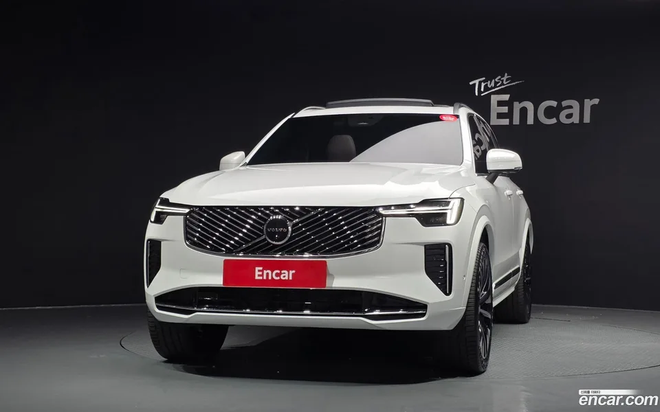 Volvo XC90 B6 2026 — thumbnail 3