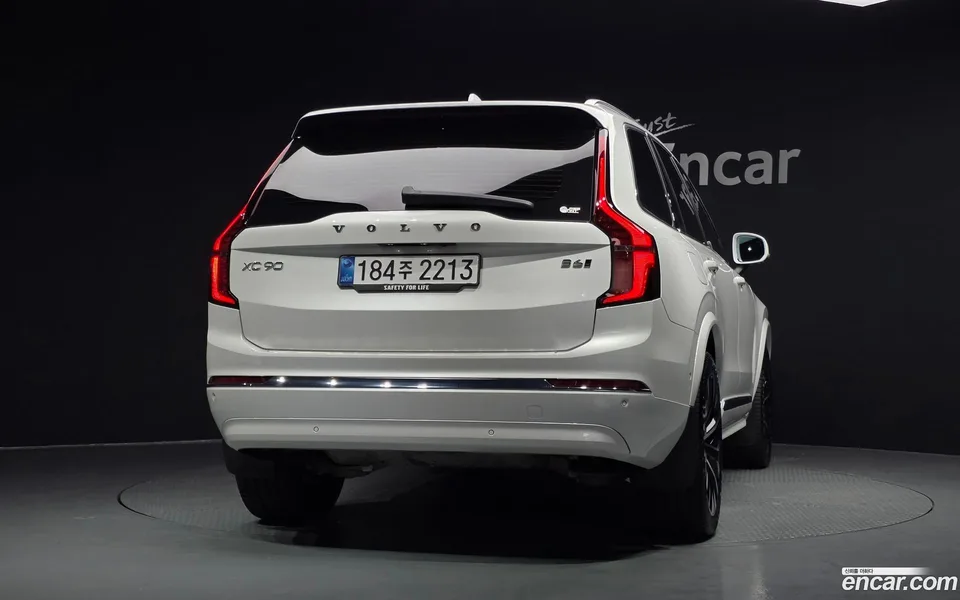 Volvo XC90 B6 2026 — thumbnail 4