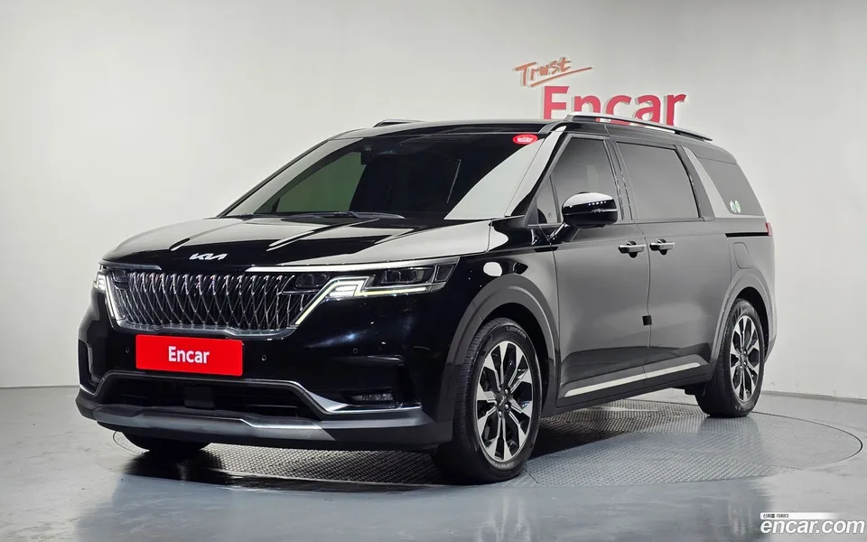 Kia Carnival 9 2022 — photo 1, buy with delivery to Moscow
