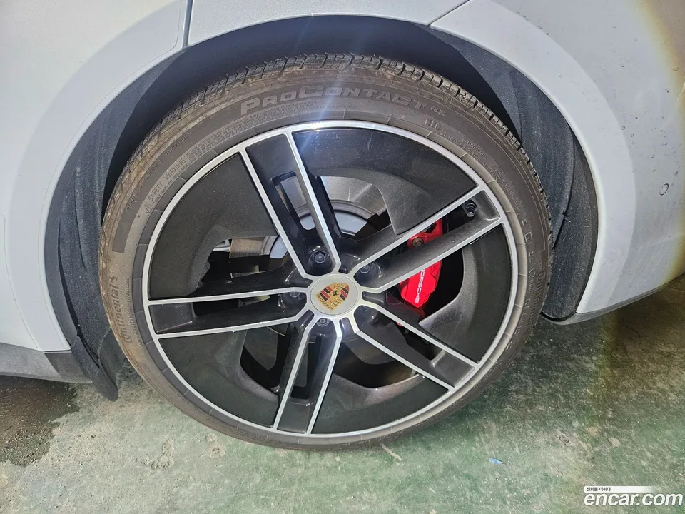 Porsche Taycan 4S 2025 — thumbnail 5