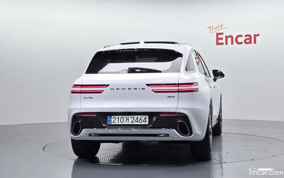 Genesis GV70 2.5T AWD 2023 — thumbnail 4