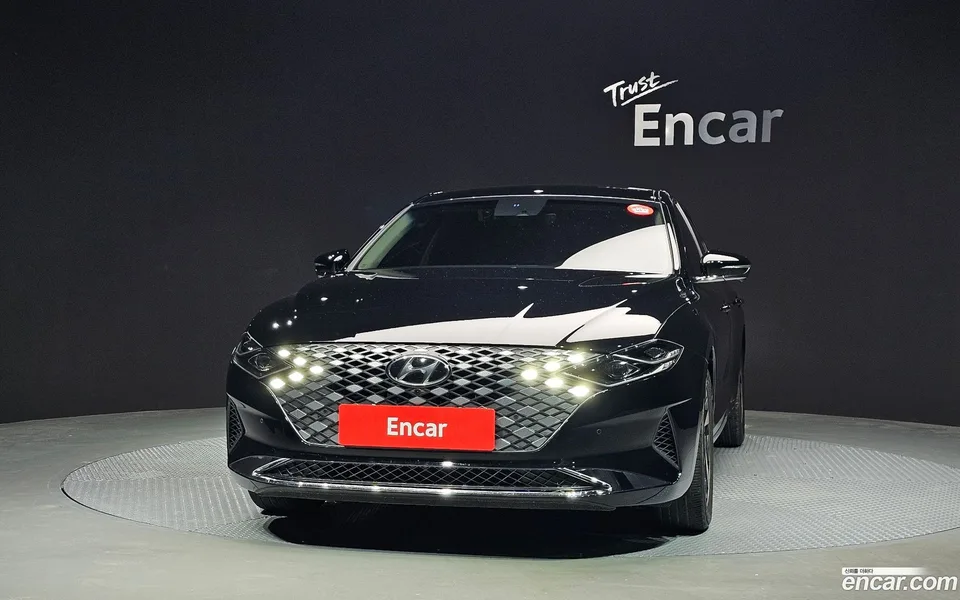 Hyundai Grandeur IG Hybrid 2022 — thumbnail 3