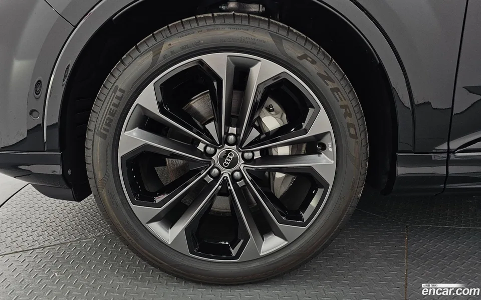 Audi Q7 (4M) 55 TFSI 2026 — thumbnail 2