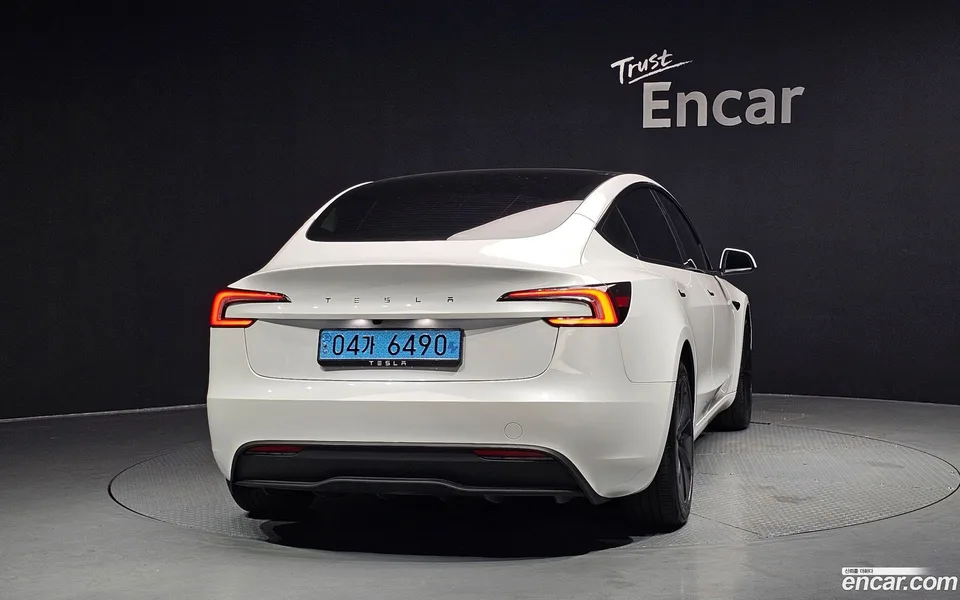 Tesla Model 3 RWD 2024 — thumbnail 4