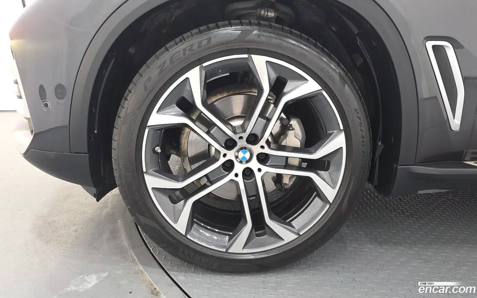 BMW X5 xDrive 40i xLine 2022 — thumbnail 5