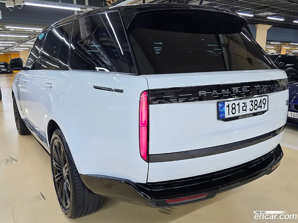 Land Rover Range Rover P530 AB LWB 2023 — thumbnail 3