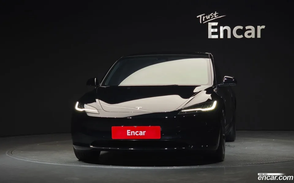 Tesla Model 3 RWD 2024 — thumbnail 3