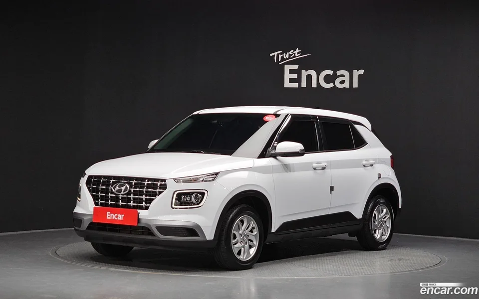 Hyundai Venue 1.6 2022 — photo 1, buy with delivery to Moscow