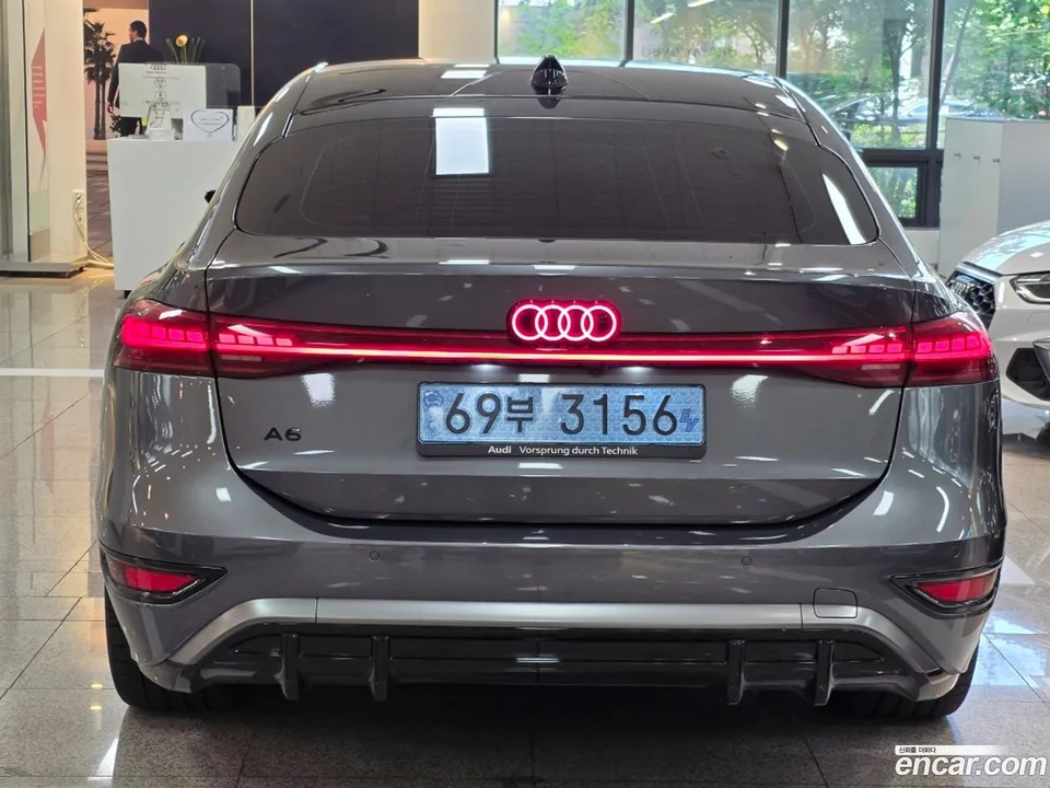 Audi A6 e- S Line 2025 — thumbnail 4