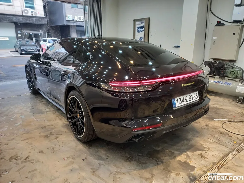 Porsche Panamera (971) 2.9 AWD E- 2023 — thumbnail 4