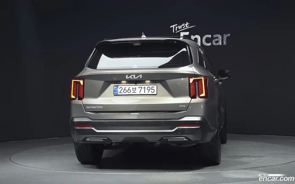 Kia Sorento 2.5T 4WD 2023 — thumbnail 4