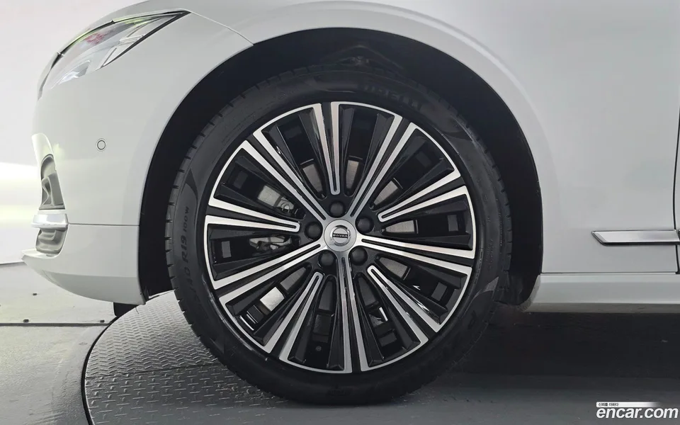 Volvo S90 B5 2023 — thumbnail 2