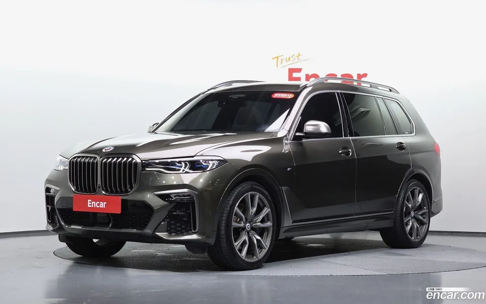 BMW X7 M50i 6 2022 — photo 1, buy with delivery to Moscow