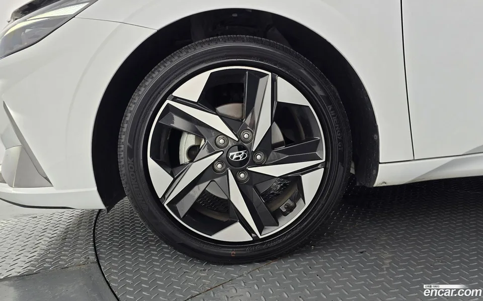 Hyundai Avante 1.6 2022 — thumbnail 2