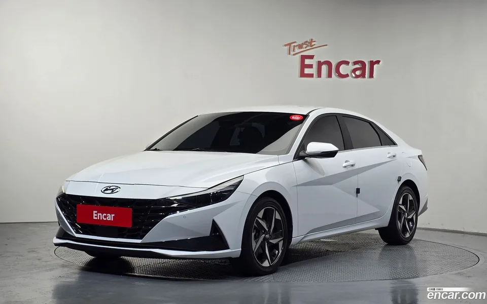 Hyundai Avante 1.6 2022 — photo 1, buy with delivery to Moscow