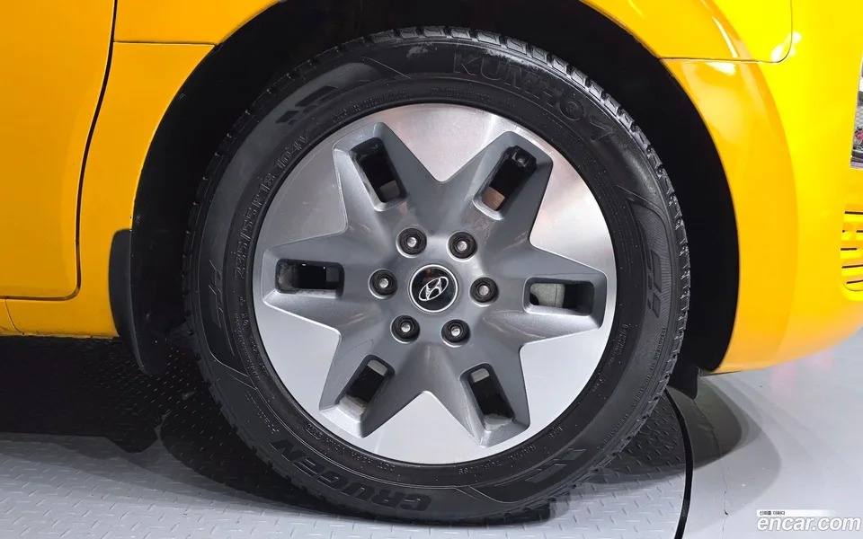 Hyundai Staria L3.5 2022 — thumbnail 2
