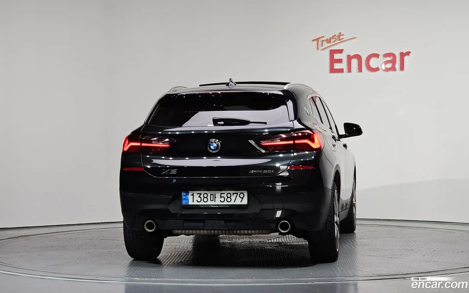 BMW X2 xDrive20i 2022 — thumbnail 4